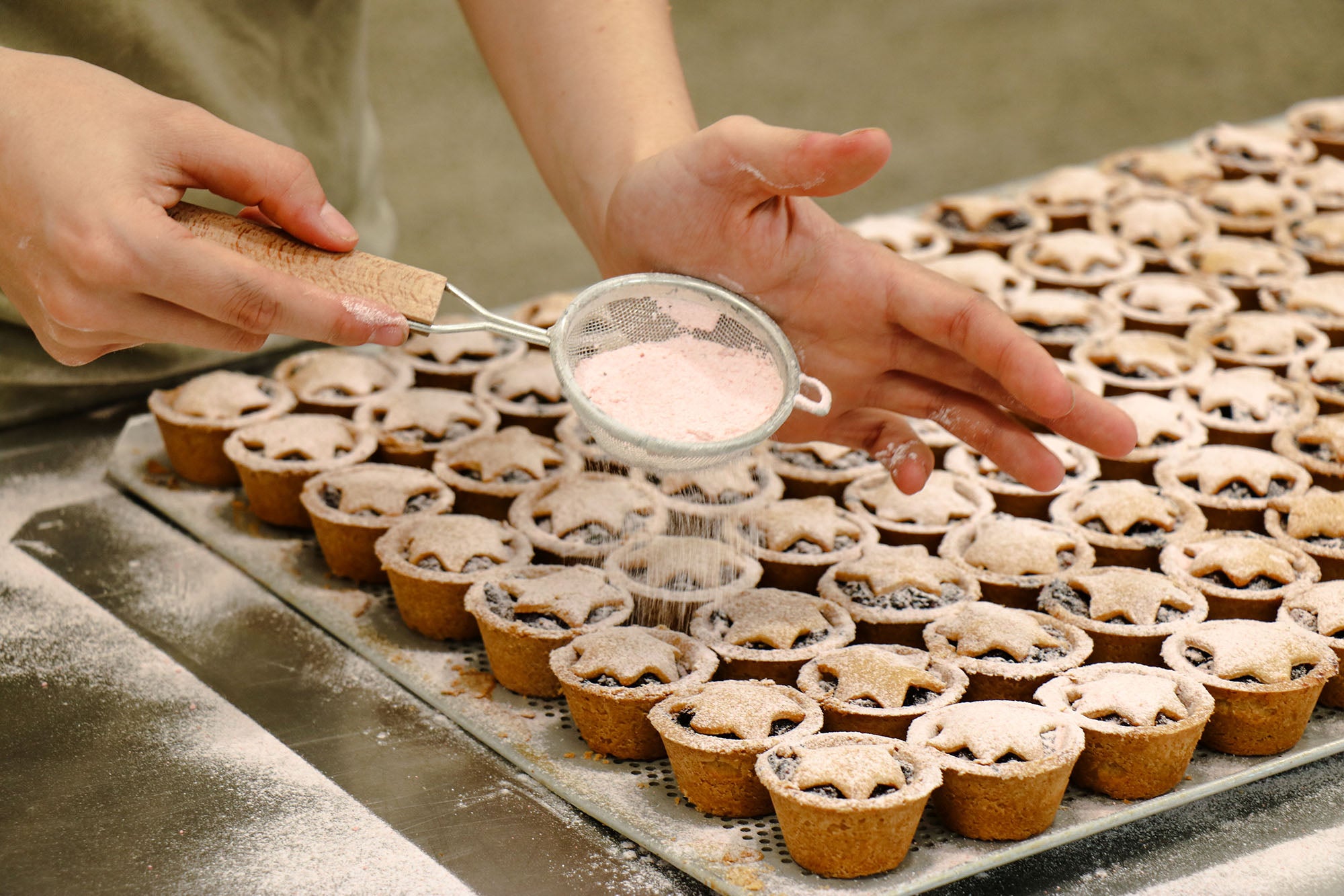 Traditional strawberry mince pies