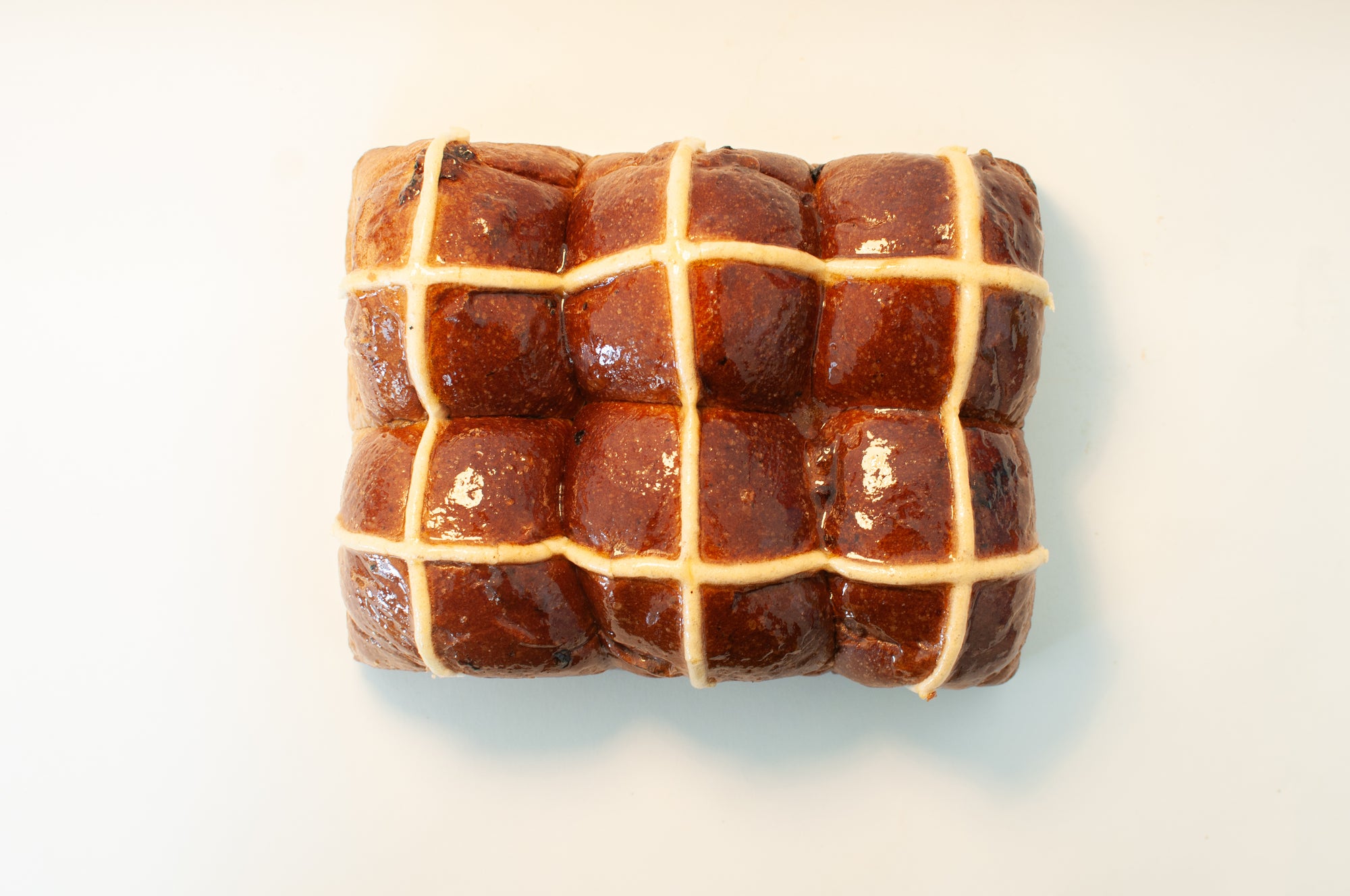 Hot cross buns — 6 pack